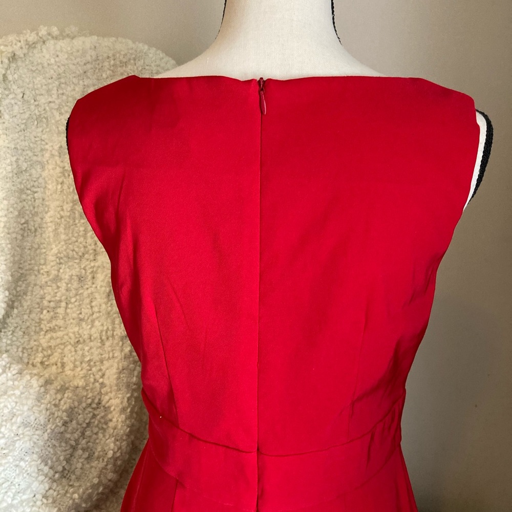 Red Dress - Picture 6 of 10